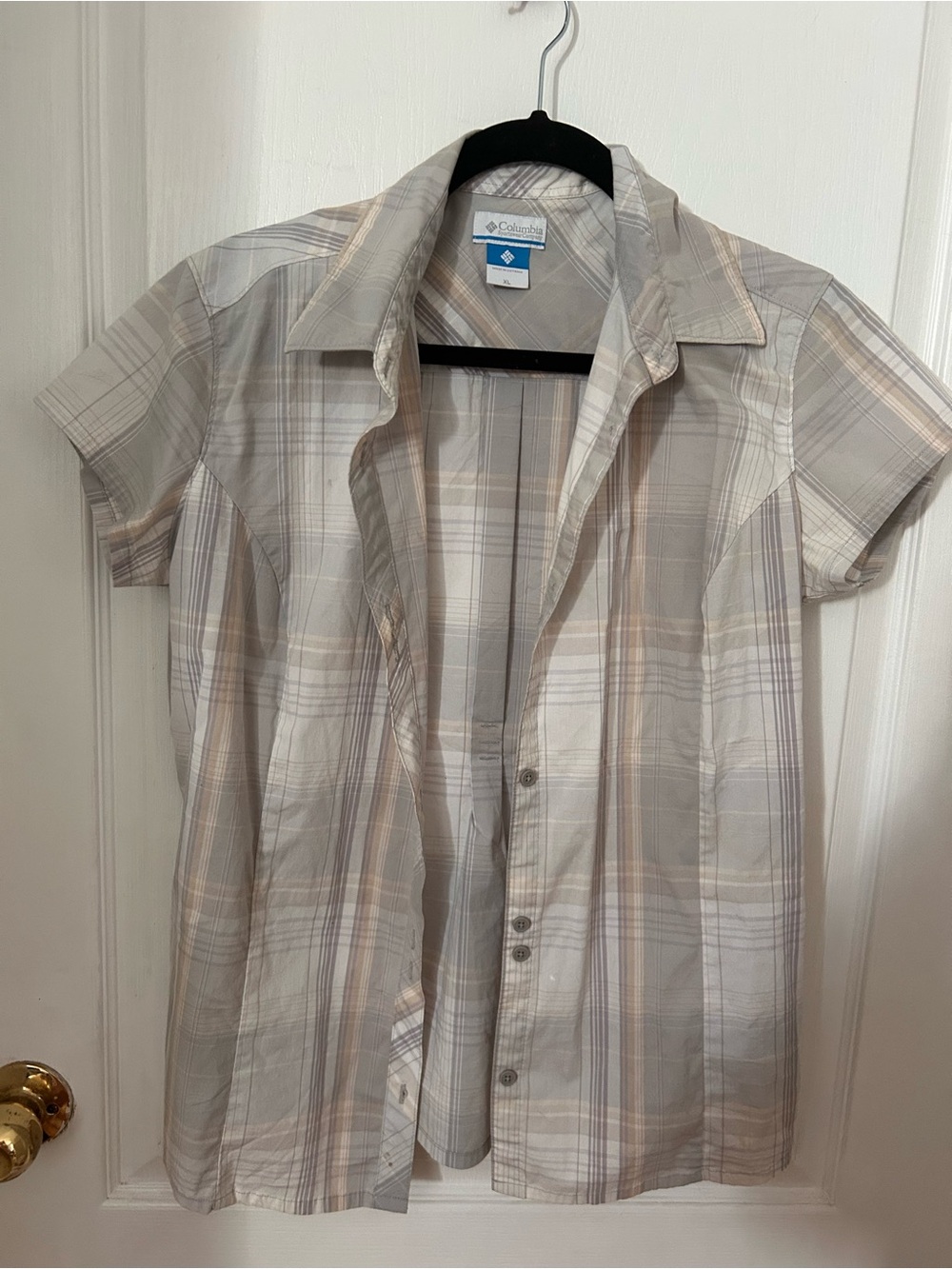 Columbia Women's Short-Sleeve Plaid Shirt - Light Gray & Tan